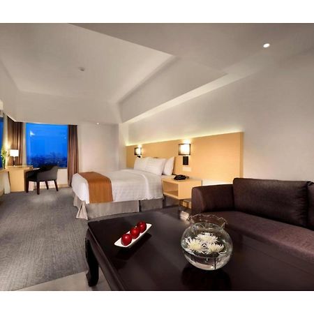 Golden City Hotel And Convention Center - Chse Certified Semarang Dış mekan fotoğraf