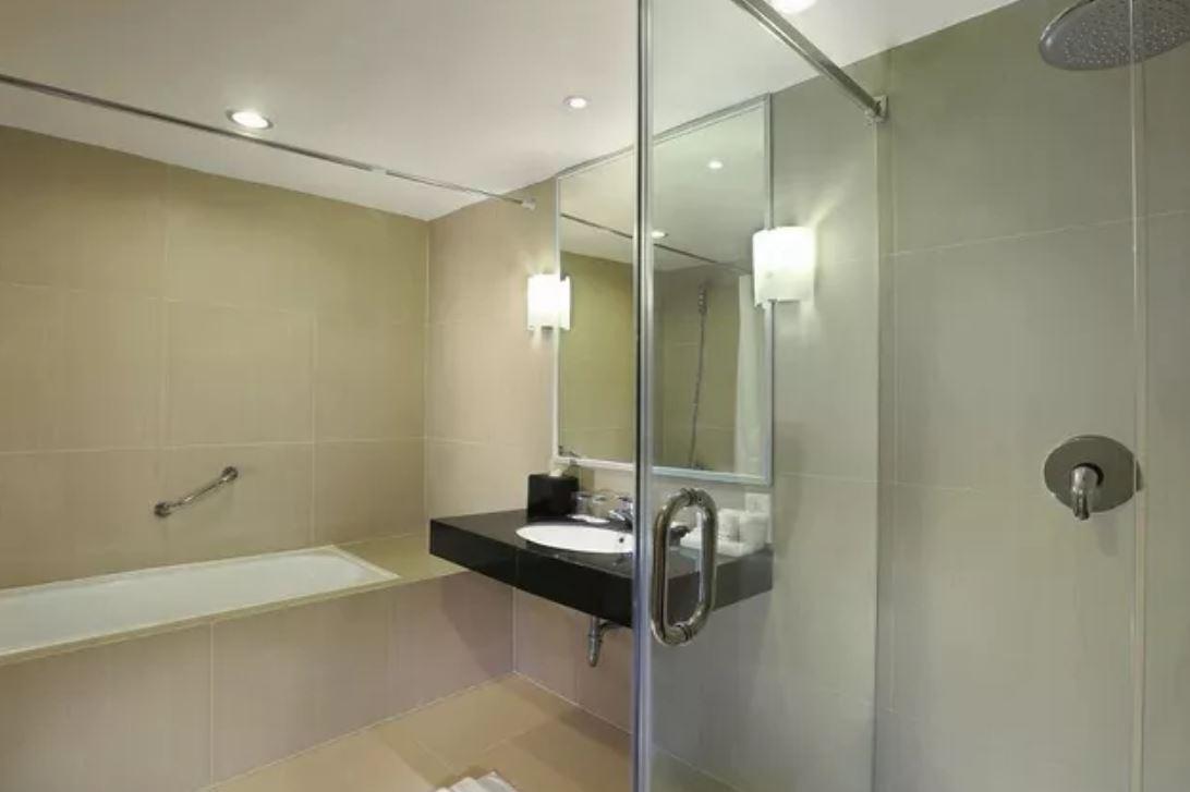 Golden City Hotel And Convention Center - Chse Certified Semarang Dış mekan fotoğraf