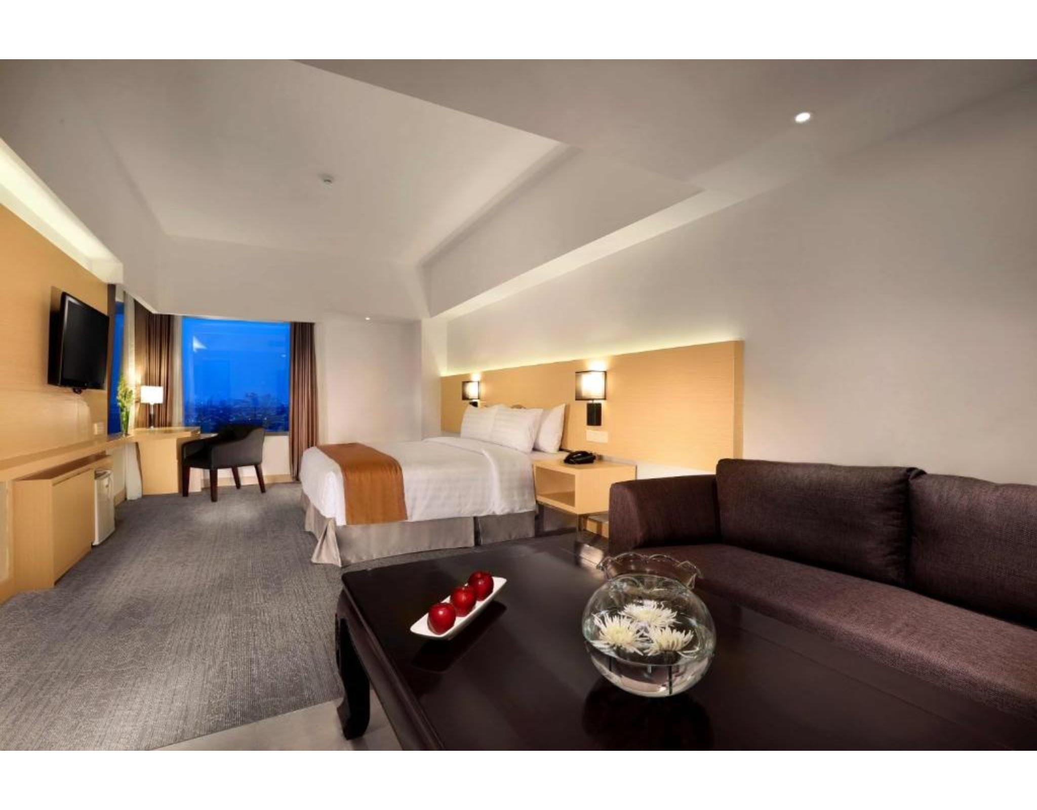 Golden City Hotel And Convention Center - Chse Certified Semarang Dış mekan fotoğraf