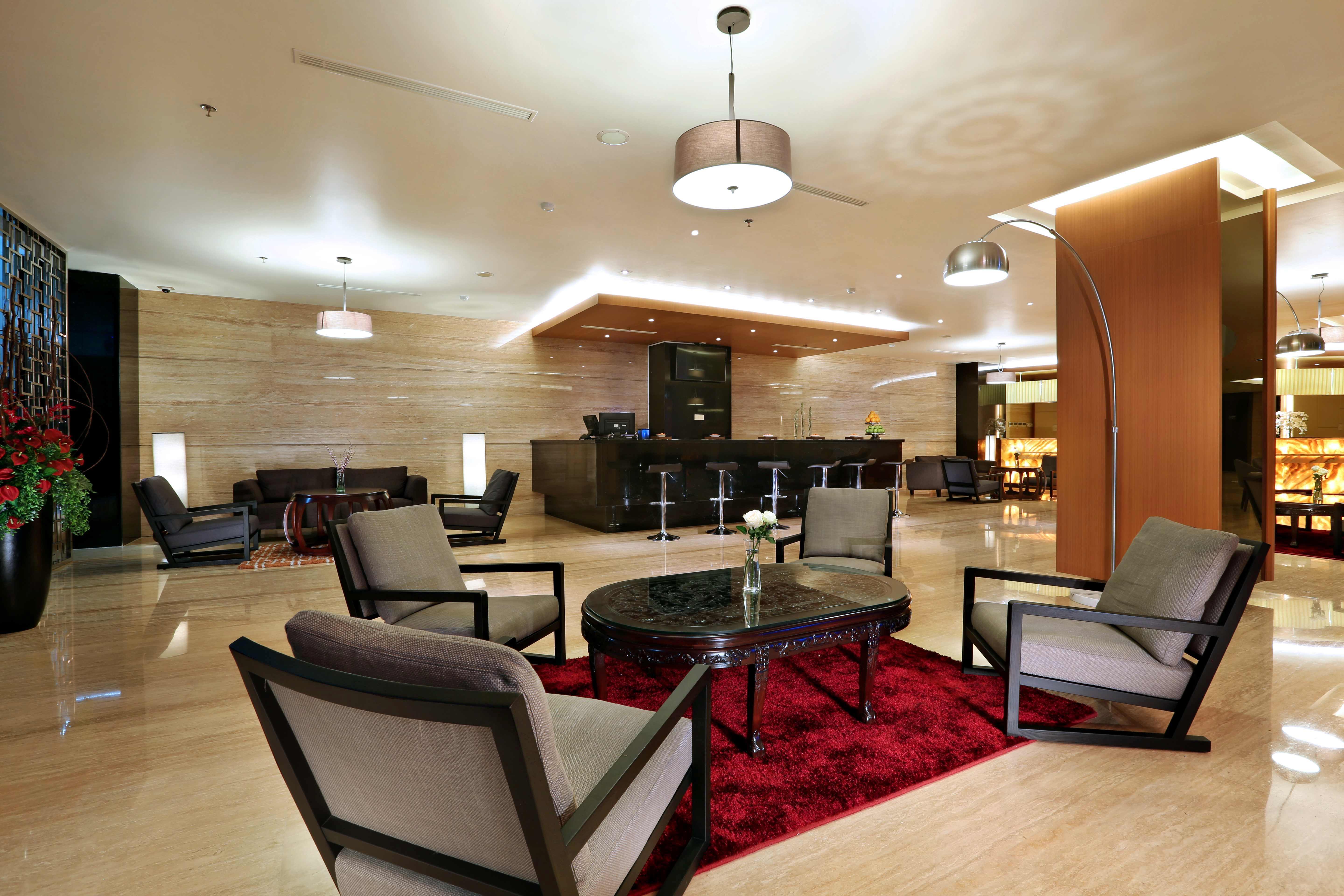 Golden City Hotel And Convention Center - Chse Certified Semarang Dış mekan fotoğraf