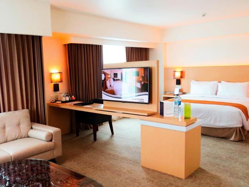 Golden City Hotel And Convention Center - Chse Certified Semarang Dış mekan fotoğraf