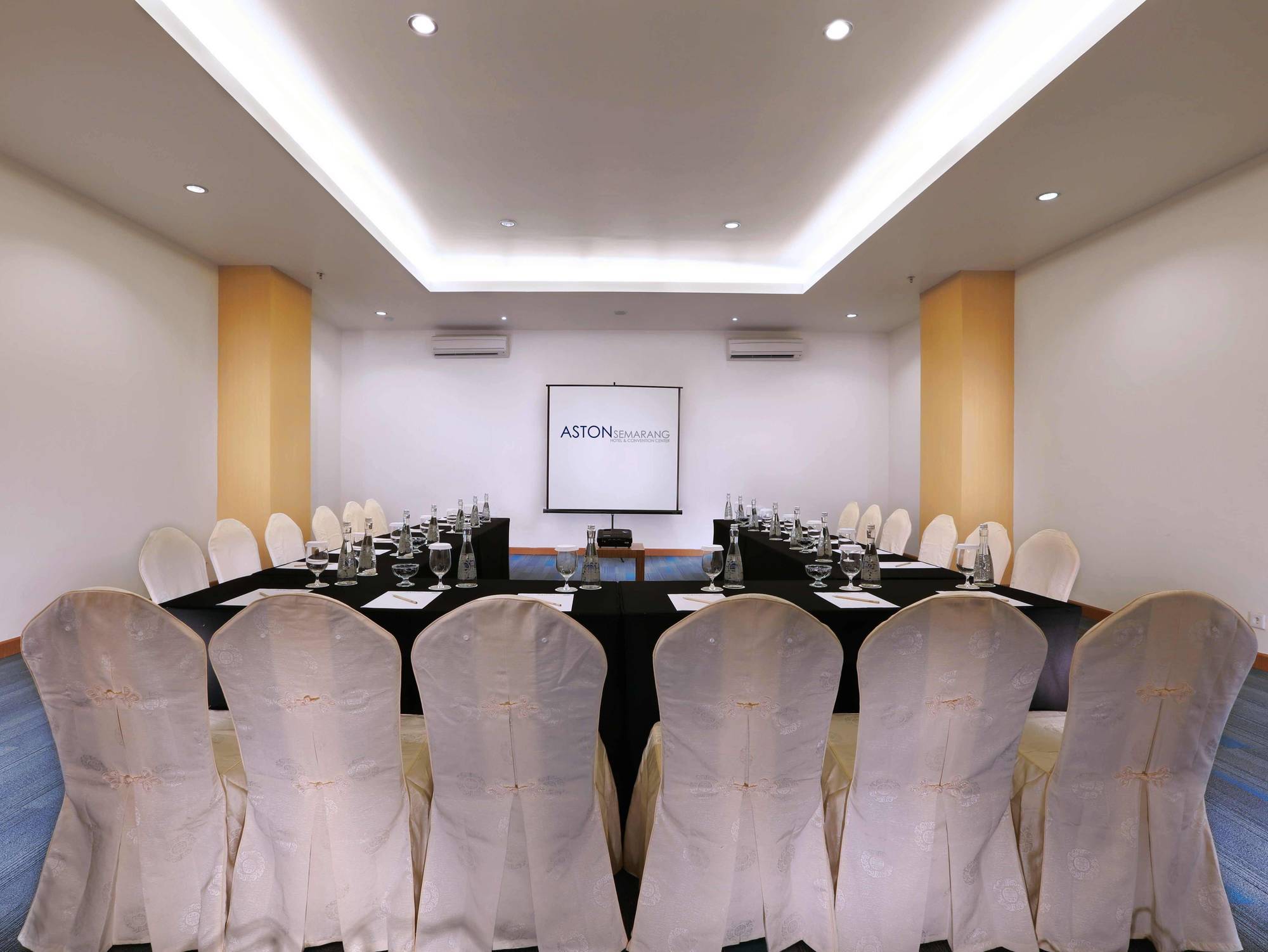 Golden City Hotel And Convention Center - Chse Certified Semarang Dış mekan fotoğraf