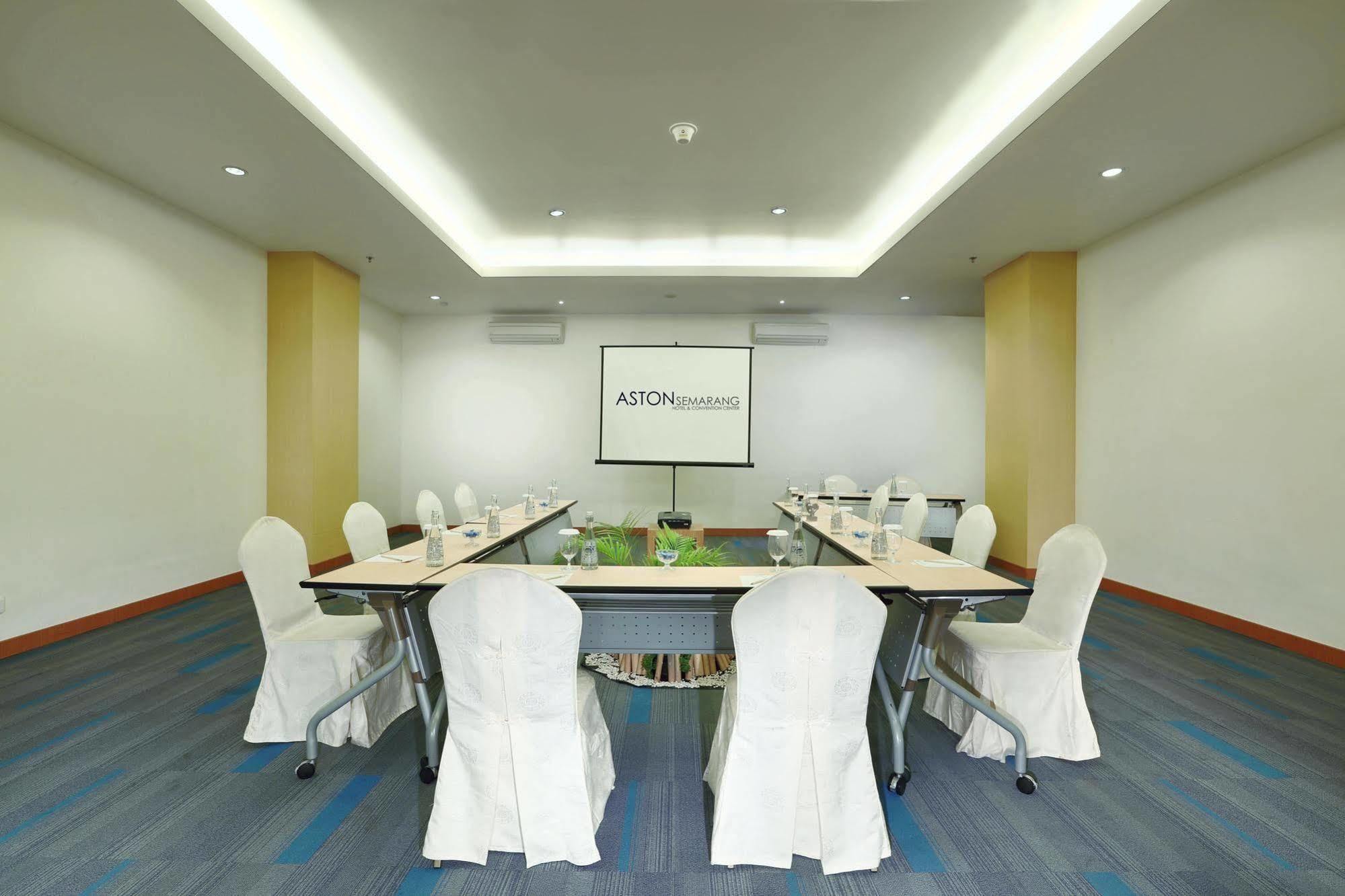 Golden City Hotel And Convention Center - Chse Certified Semarang Dış mekan fotoğraf