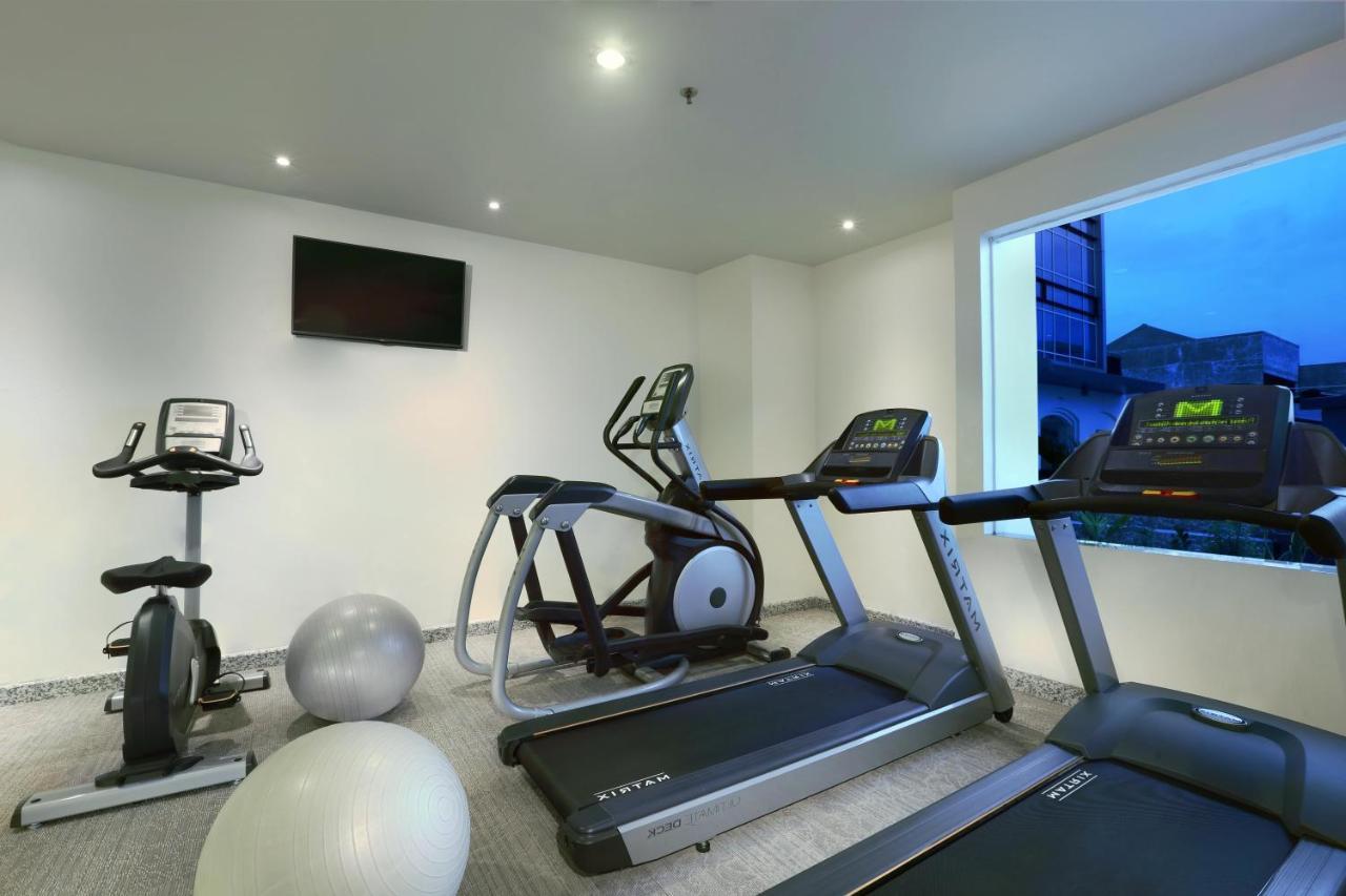 Golden City Hotel And Convention Center - Chse Certified Semarang Dış mekan fotoğraf